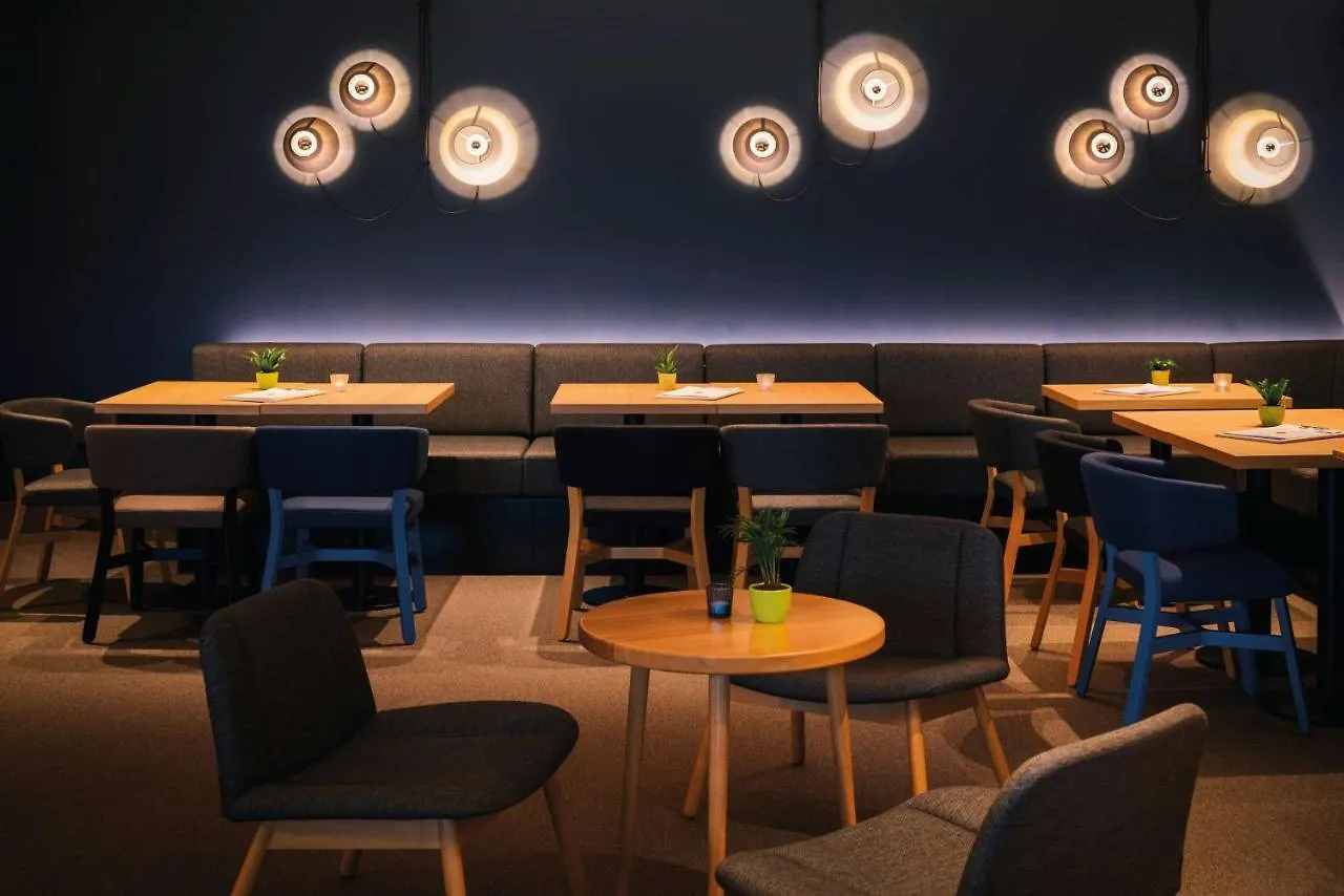 Vienna House Easy By Wyndham Coburg Hotel 4*,